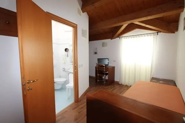 Tek Kişilik Oda, Deniz Manzaralı