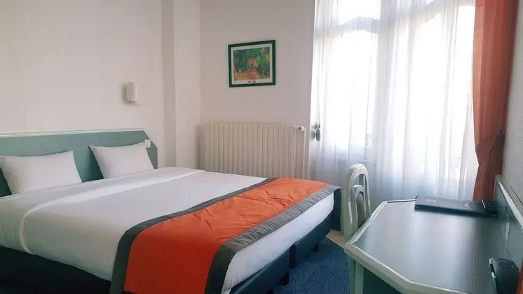 Family Oda, Sigara İçilmez