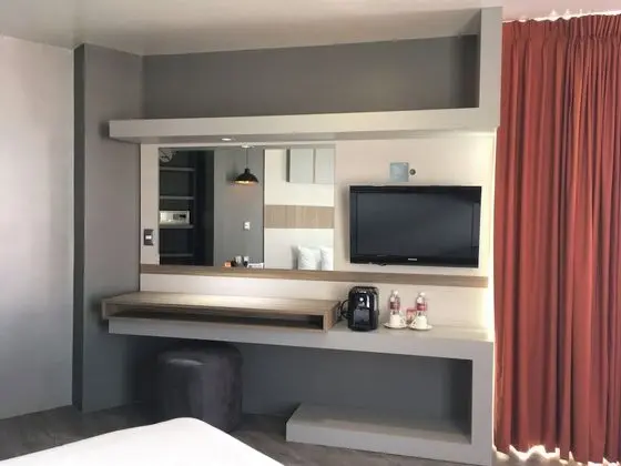 Junior Süit, 1 En Büyük (King) Boy Yatak, Şehir Manzaralı