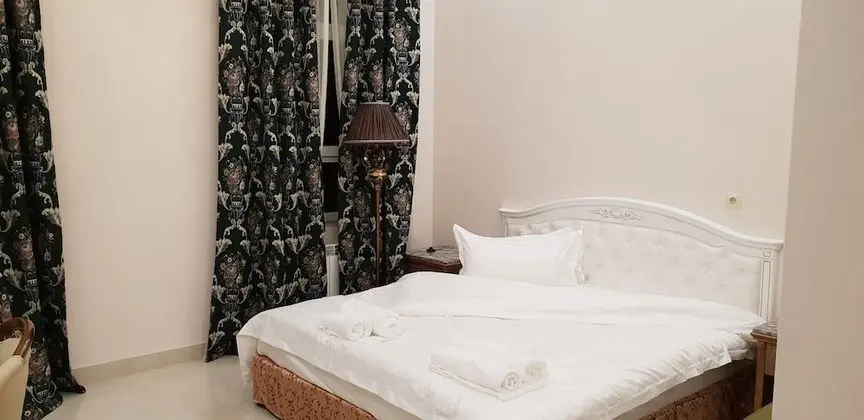 Basic Tek Büyük Yataklı Oda, 1 Büyük (Queen) Boy Yatak, Şehir Manzaralı