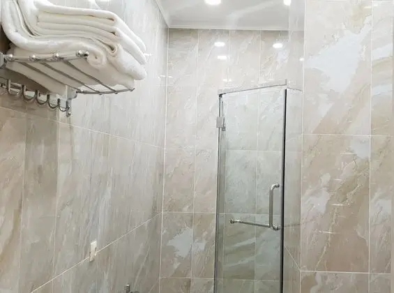 Basic Tek Büyük Yataklı Oda, 1 Büyük (Queen) Boy Yatak, Şehir Manzaralı