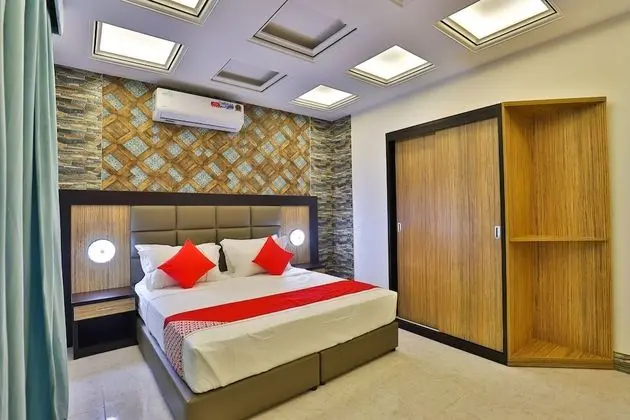 One Bedroom Deluxe Apartment