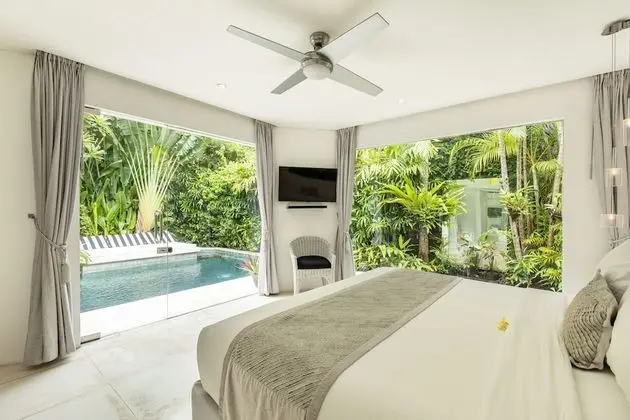 Villa, 3 Yatak Odası, Havuz Manzaralı