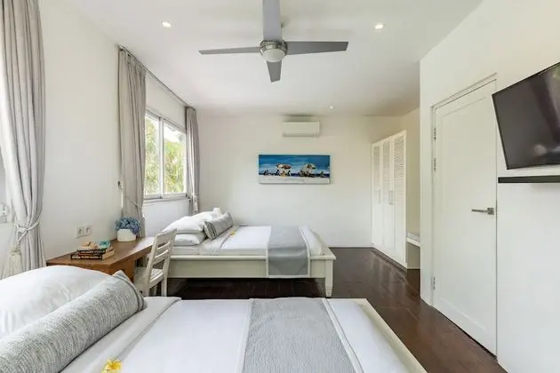 Villa, 3 Yatak Odası, Havuz Manzaralı