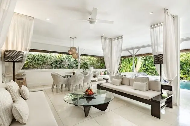 Villa, 3 Yatak Odası, Havuz Manzaralı