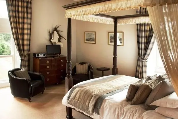 Luxury Tek Büyük Yataklı Oda