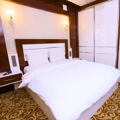 Deluxe Oda,şehir Veya Dağ Manzaralı,büyük Yataklı
