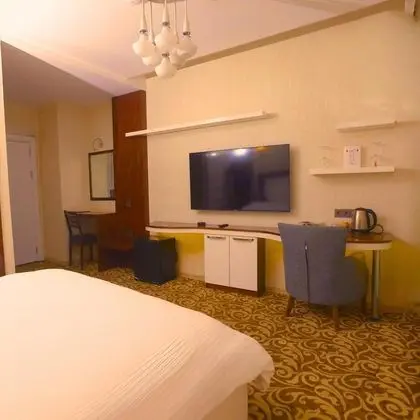 Deluxe Oda,şehir Veya Dağ Manzaralı,büyük Yataklı