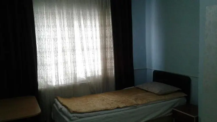 Tek Kişilik, Şehir Manzaralı