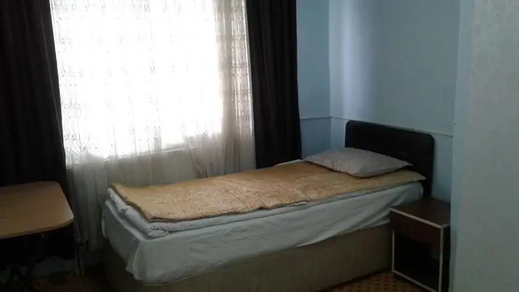 Tek Kişilik, Şehir Manzaralı