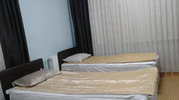 Triple, Şehir Manzaralı