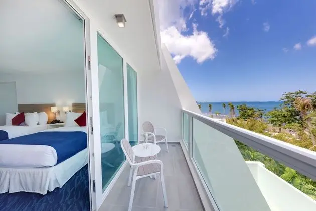 Premium Stüdyo, Balkon/Veranda, Havuz Manzaralı