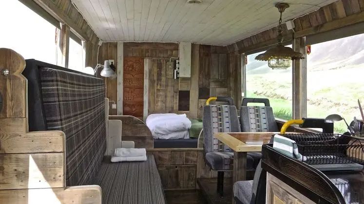 Standard Kulübe, Ortak Banyo