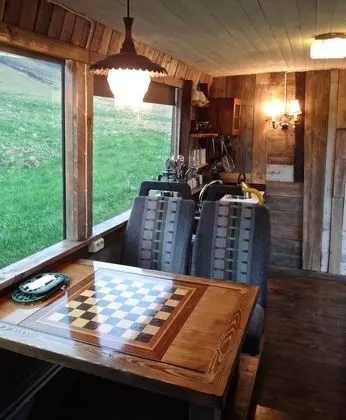 Standard Kulübe, Ortak Banyo