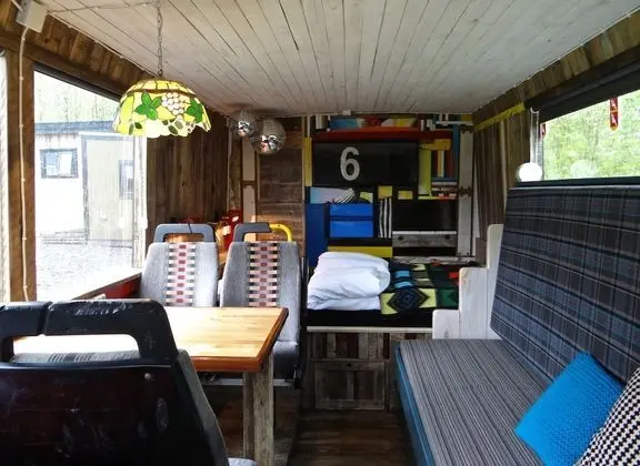 Standard Kulübe, Ortak Banyo