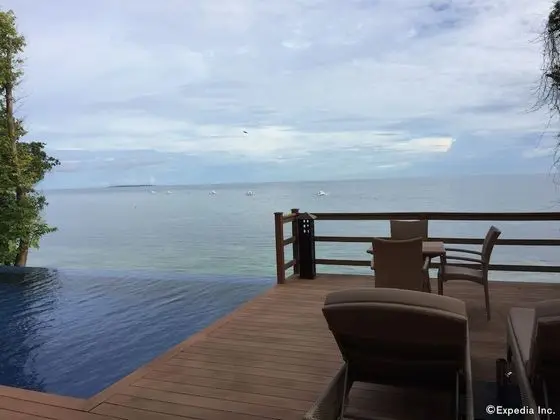 Presidential Villa with Infinity Pool