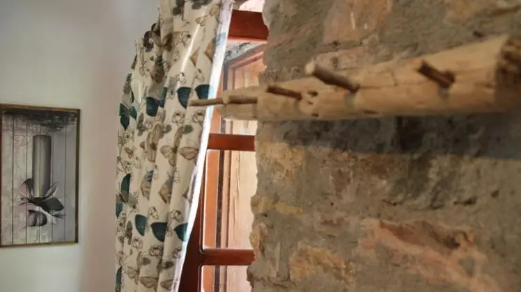 Taş Oda, Bahçe Manzaralı