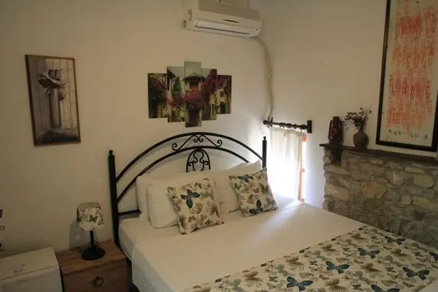 Taş Oda, Bahçe Manzaralı