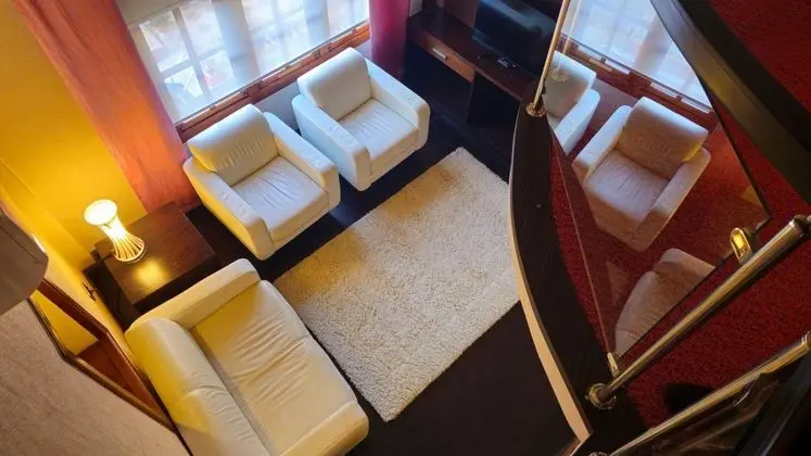 Suite, Havuz Manzaralı