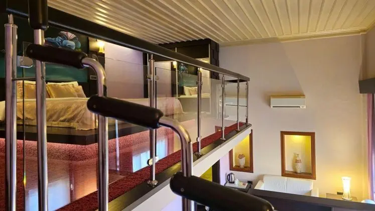 Suite, Havuz Manzaralı