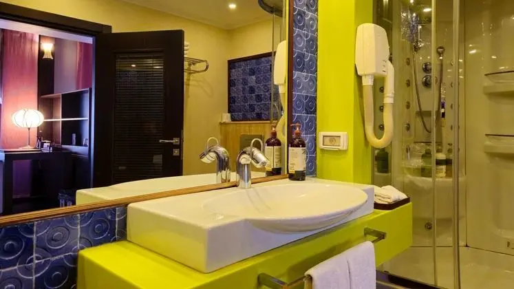 Suite, Havuz Manzaralı