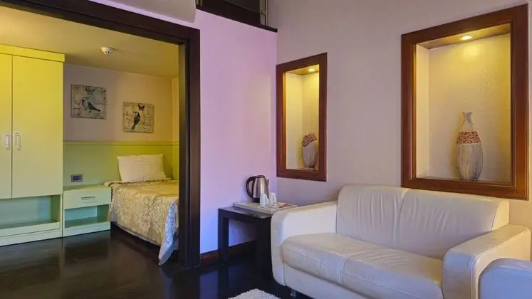 Suite, Havuz Manzaralı