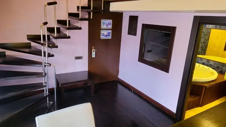 Suite, Havuz Manzaralı