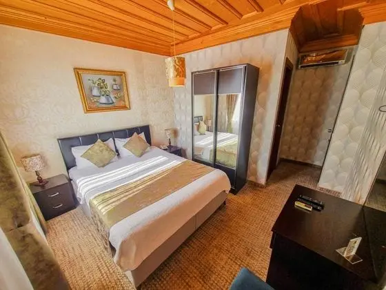 Standart Oda, Şehir Manzaralı