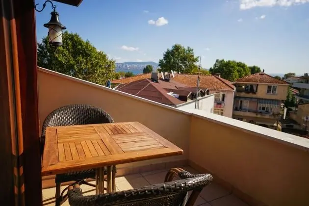 Teraslı Deluxe Oda, Deniz Manzaralı