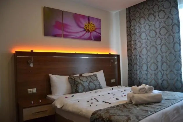 Aile Odası-Arka cephe