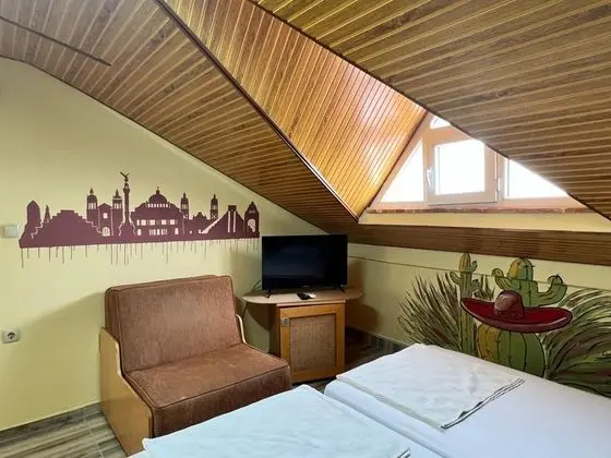 Studio, Şehir Manzaralı