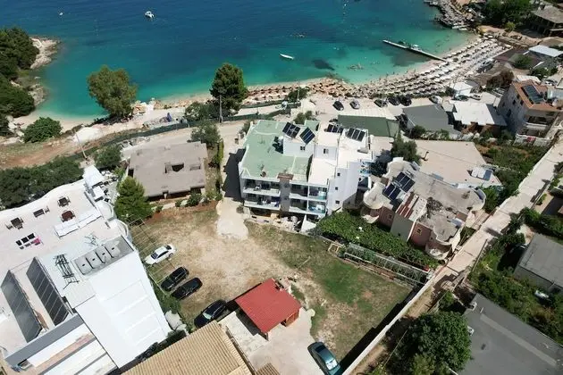 Stüdyo, Bahçe Manzaralı