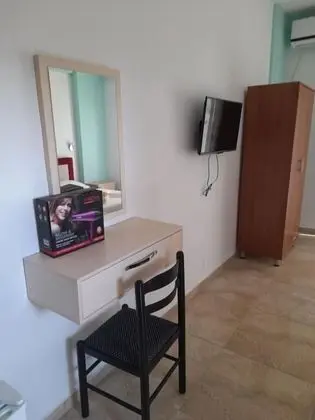 Stüdyo, Bahçe Manzaralı