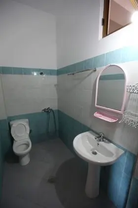 Stüdyo, Bahçe Manzaralı