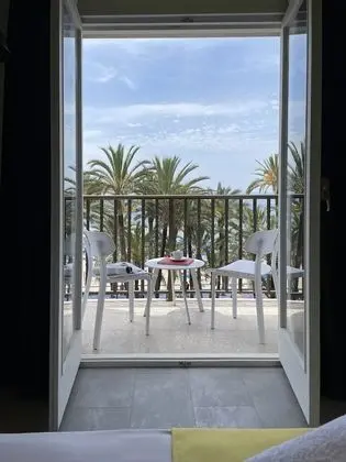 Deluxe Tek Büyük Yataklı Oda, Teras, Deniz Manzaralı