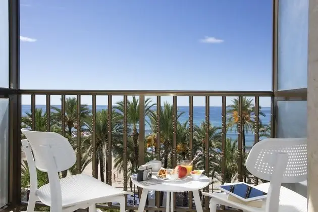 Elite Büyük Yataklı Tek Kişilik Oda, Balkon, Deniz Manzaralı