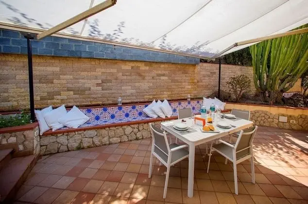 Villa, 5 Yatak Odası, Balkon