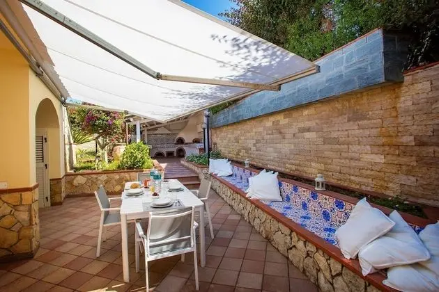 Villa, 5 Yatak Odası, Balkon