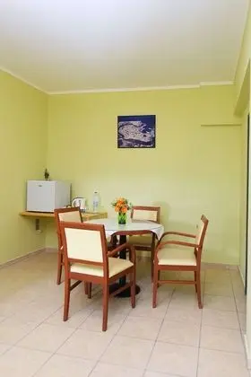 Süit, 2 Yatak Odası, Bahçe Manzaralı