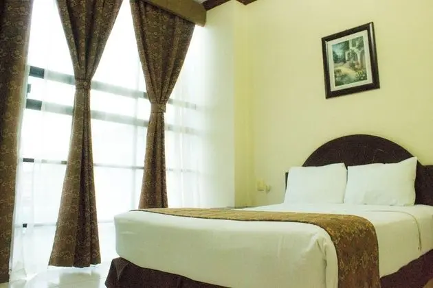 Quadruple Suite