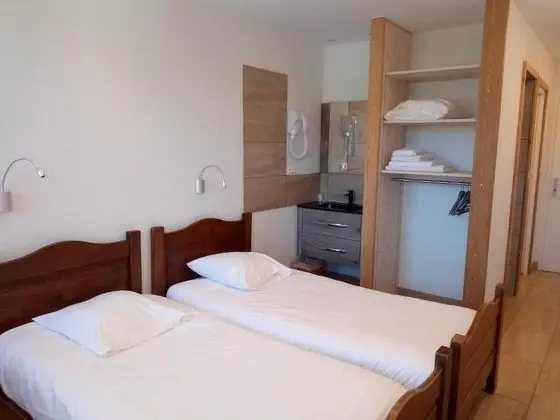 Comfort Tek Büyük veya İki Ayrı Yataklı Oda