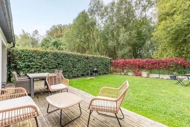 Ev