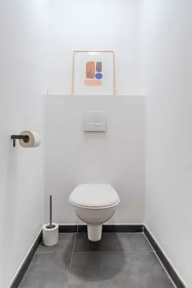 Ev