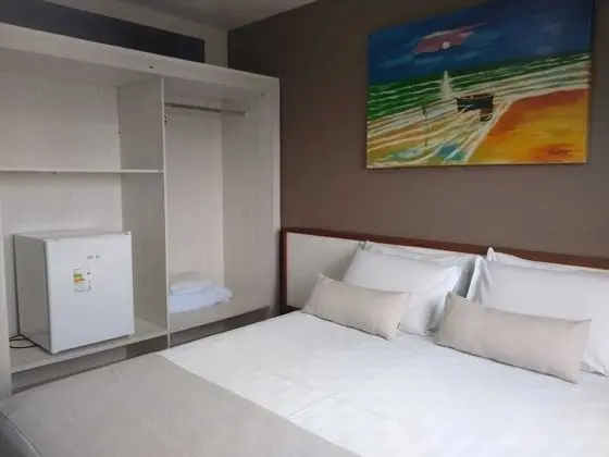 Standard Tek Büyük veya İki Ayrı Yataklı Oda, Havuz Manzaralı