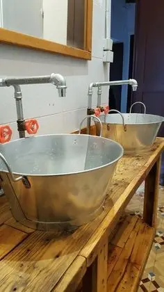 İki Ayrı Yataklı Oda, Ortak Banyo (Carboneres)