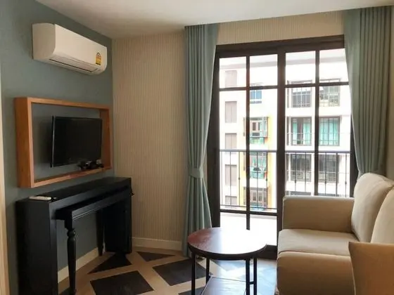 1-Bedroom Condo with Pool View
