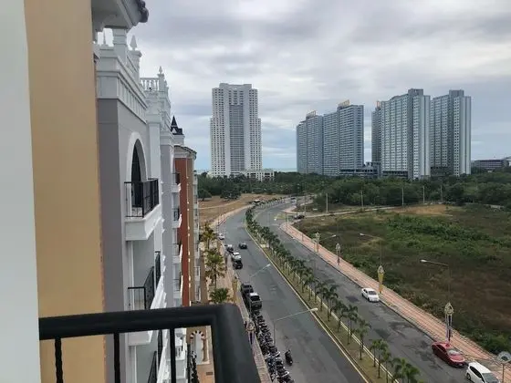 Deluxe Double with City View