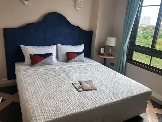 Deluxe Double with Pool View