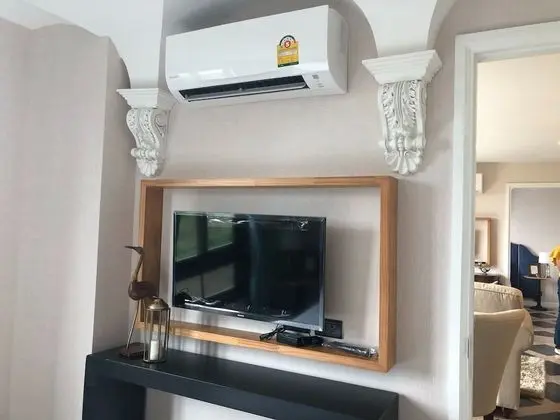 Deluxe Double with Pool View