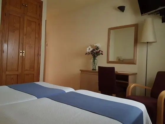 Tek Büyük Yataklı Oda